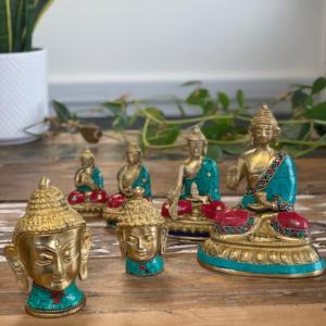 Distributor of Brass Figures for Retailers