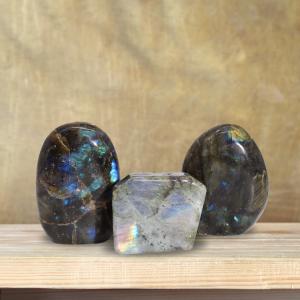 Supplier of Madagascar Labradorite Points