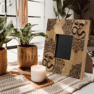 Retailers Choice: Mango Wood Picture Frames for Resale